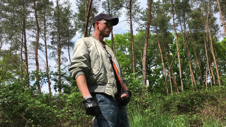 GEARandSmoke: Мочитися на відкритому повітрі