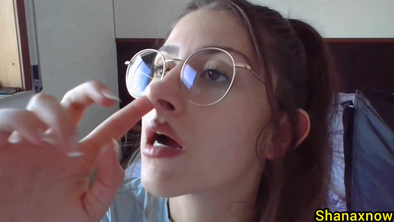 Shanaxnow: Shanaxnow ass fingert arsch spielt mit meinen rotzlöchern