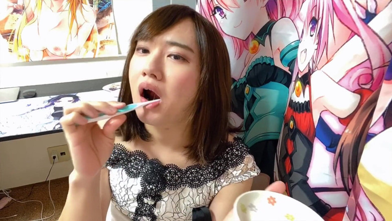 MinamiCrossdresser: Semen toothpaste
