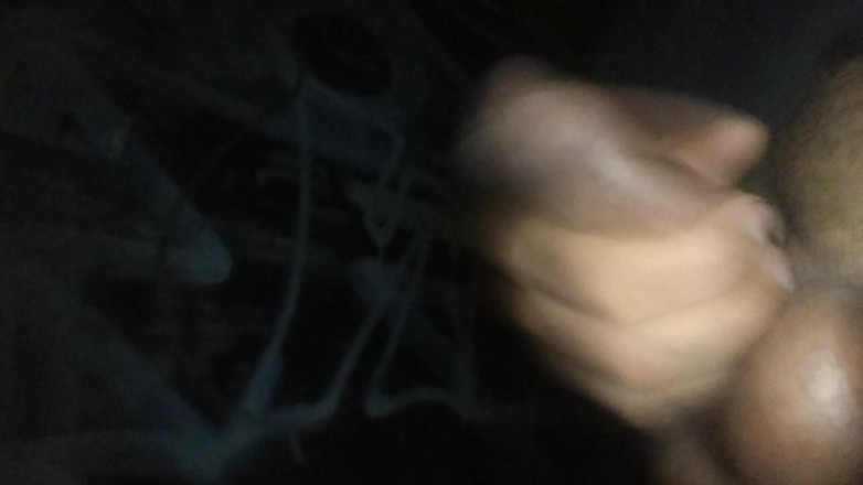 AlexAlejandro13: Di gang yang membuatku sulit