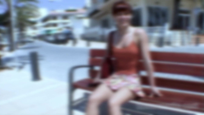 Beachbitches: Amateur Fucks Her Vagina by the Pool