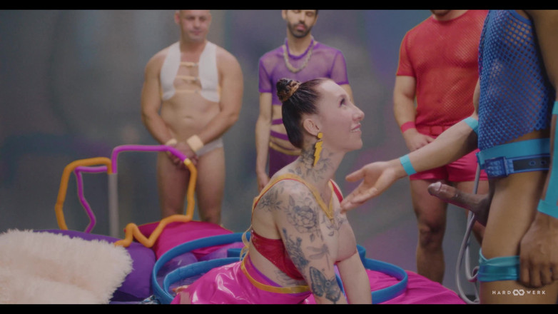 HardWerk: Botta allo specchio