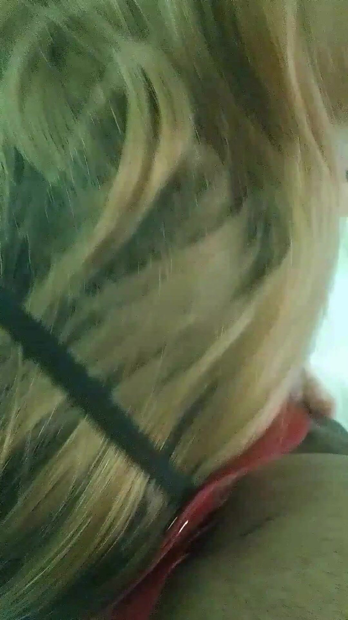 UtopianHumor507: Bugün tam olarak ne yaptı, yarakını sapına yumruklayan bu iki...