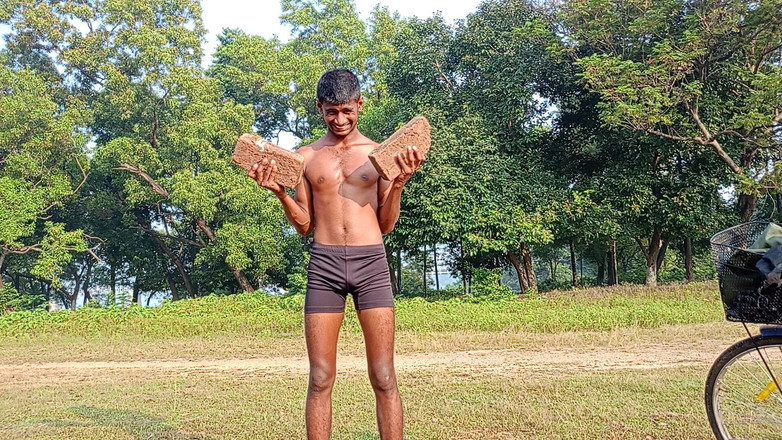 LinearOrnament35: Land Ko Lamba Karo Workout Karke