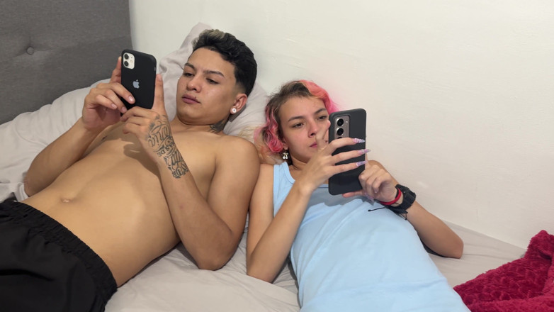 CatalinaPalvin: Горячий сводный брат пары занимается сексом, пока их отчим не наблюдает.