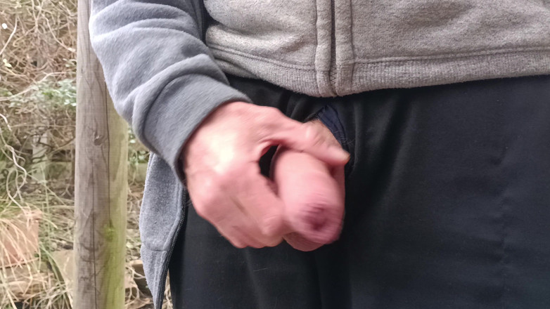 Rockardglans: Wielki nieobrzezany kutas rośnie, walenie, obrzeża, orgazm