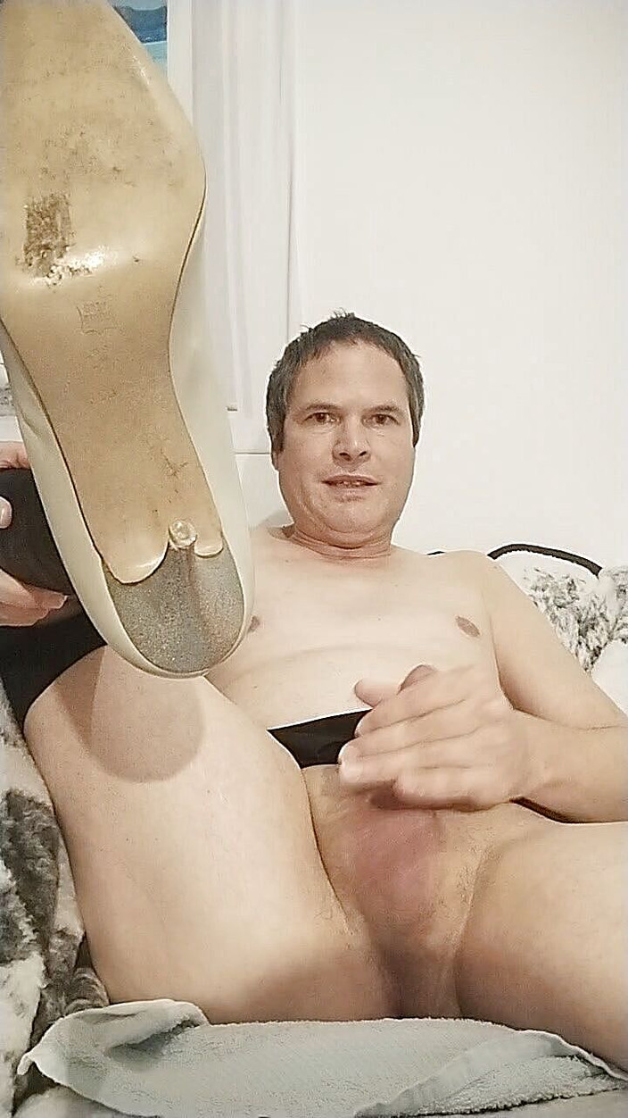 Showmaster: Masturbando com roupa quente