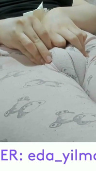 Camel Toe- Puffed Pussy- Swollen Pussy- Big Pussy- Turkish MILF- Turkish Porn- Pajamas