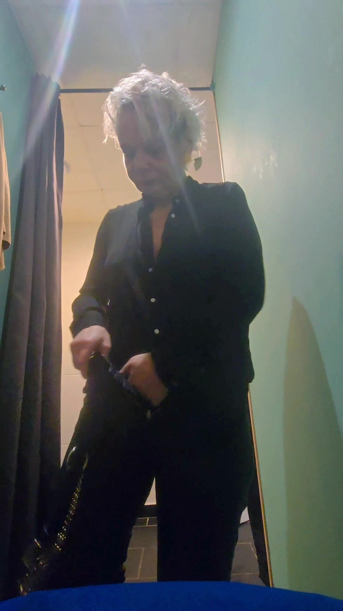 Sofy13: Sexy no vestiário