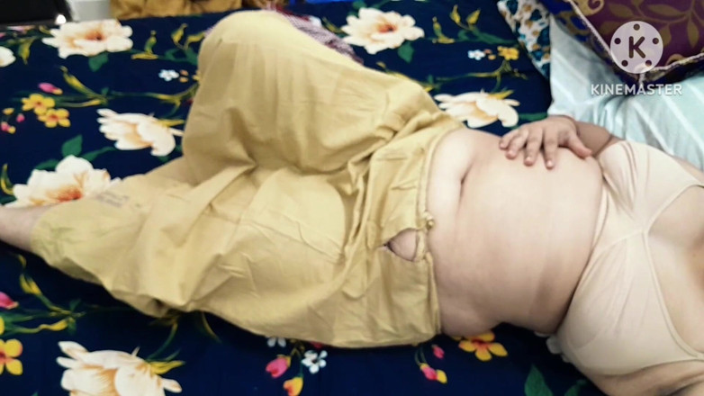 Salmaan001: Masi, sexy et sexy, veut se faire baiser en hindi
