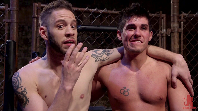 Kink Men Classics: Jett Jax et Wolf Hudson, une flic coquine se fait...