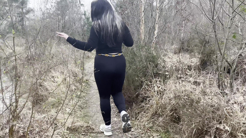 Ariana Faye: Fucking in Public Almost Got Caught