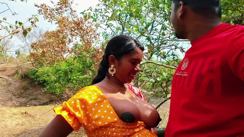 Premi pooja: Наладила настроение и трахнула ее задницу