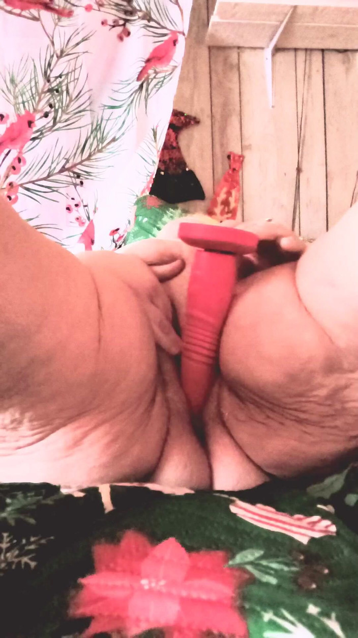 HerculesnVENUS: 带上你的2比4，她性交了8次，还想要10个