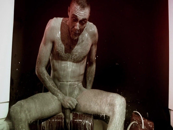 DARVASEX: Funny Food Scene - 1 peituda loira milf em lingerie coberta de...