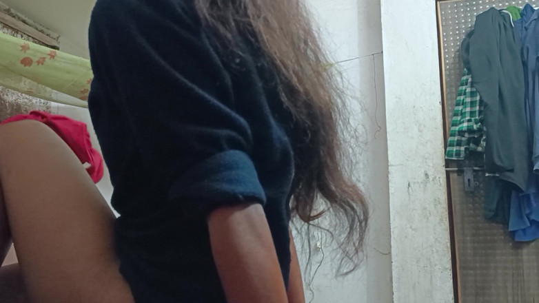 SanskariGirl1: Üniversite kızı yağlanmış ve poposu