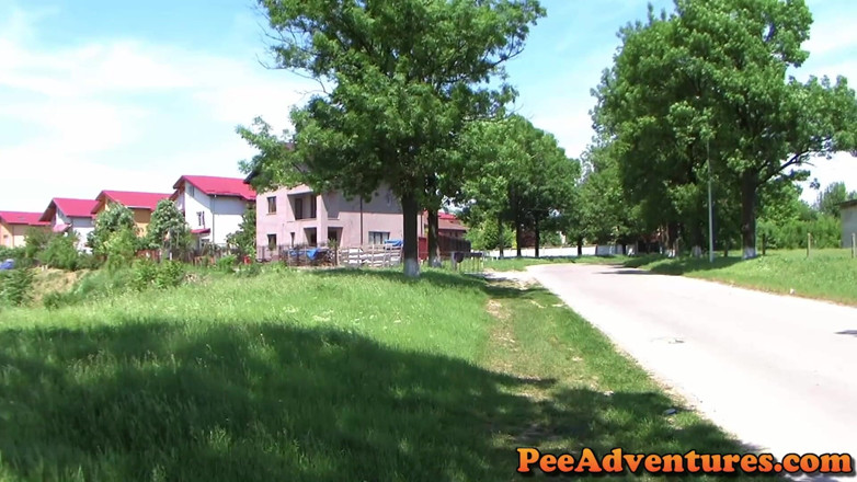 Pee Adventures: Cambiarse un vestido