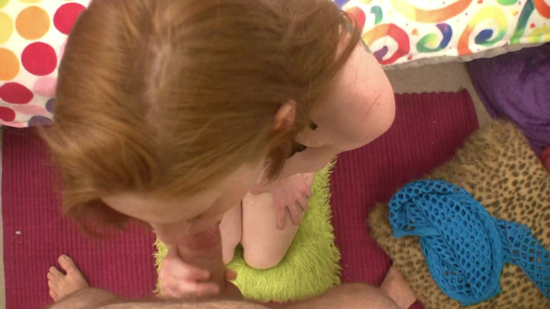 Very hot hardcore: Amateur ginger teen sucks enormous cock
