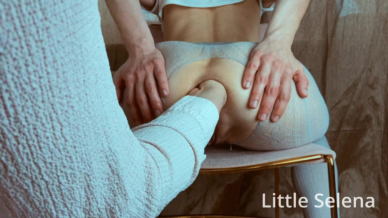 little_selena: sert anal yumruk sokma ve soda ile sarkma