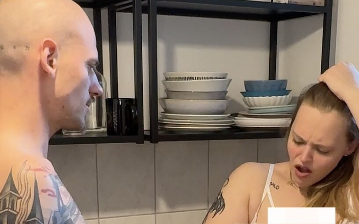 KinkyAmy: Kolam dapur