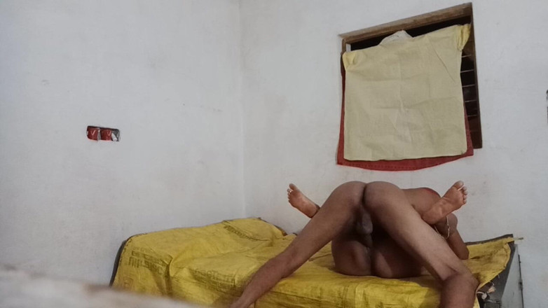 skkumari257: La moglie si è eccitata dal sesso amorevole in stile missionario...