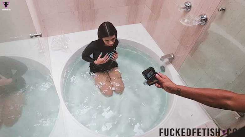 Fucked fetish: ノーカット 美しい19歳 女の子 バッグ チャレンジャー アンダーウェイト