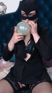 Orta yaşlı seksi kadın ep 49 balon fetişimin maceraları 2