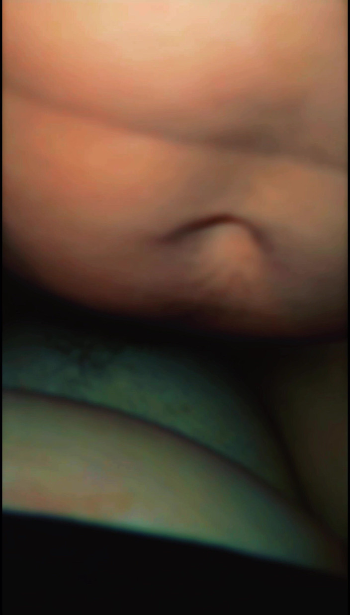 Lily & Theo: Frecându-mi pula pe soția curvă a încornoratului care cere să o...