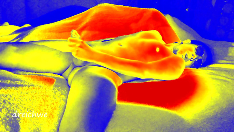 Dreichwe: Hot Sex in Tanning Machine