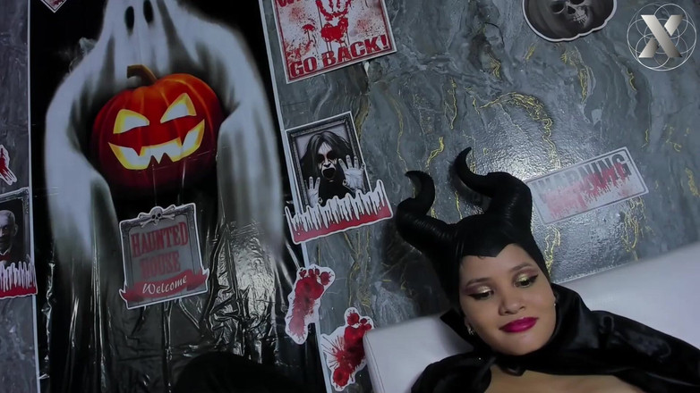 Lesbian Friends: Dildo Di Vagina Jauh