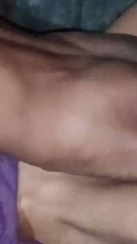 젖탱이에 사정하는 인도 바비