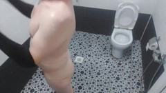 Kitty_Cross: Vylízané rty a zvednutá sukně