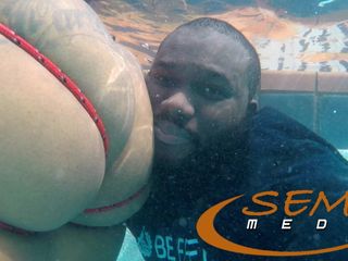 Semaj Media: Semaj Medida Mz. Beauti Bondage piscina divertida bajo el agua