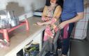 Maria Khan: Une MILF desi pakistanaise nouvellement mariée fait un gangbang avec...