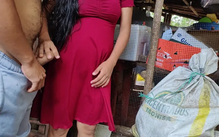 Marys: Couple Has Hot Sex Outdoors