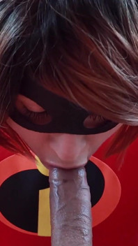 ElastiGirl уговаривает свидетеля