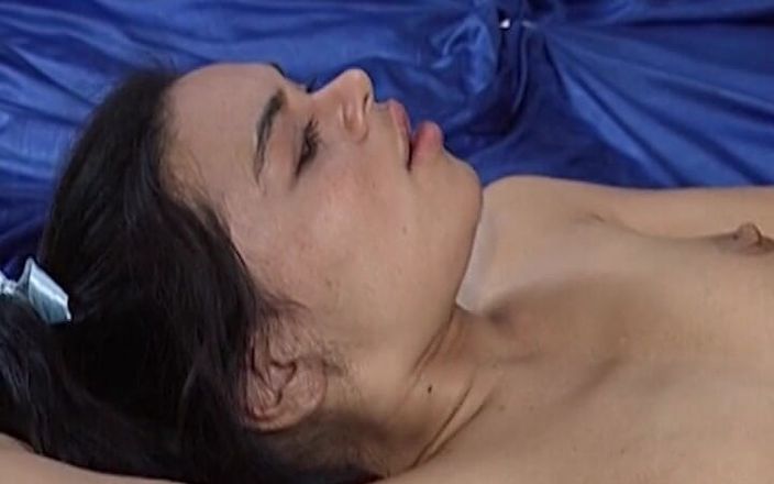 Deutsche Madchen: Cute German Teen Sucking and Riding Cock