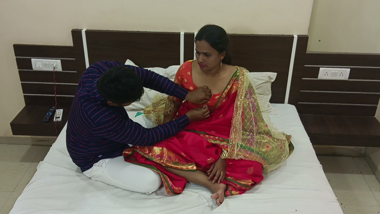 Horny Indian Couple: Marathi Wife Kavita Horny and Hot Wife Having Sex