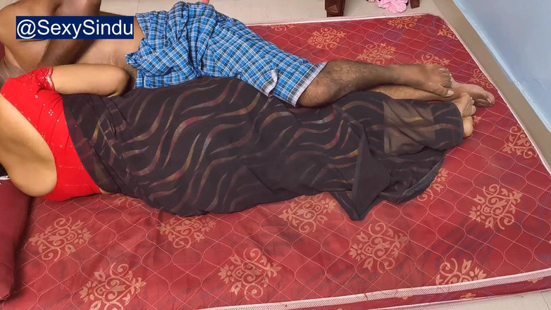 Sexy sindu: Istri cantik pengen dipuasin sama pacarnya