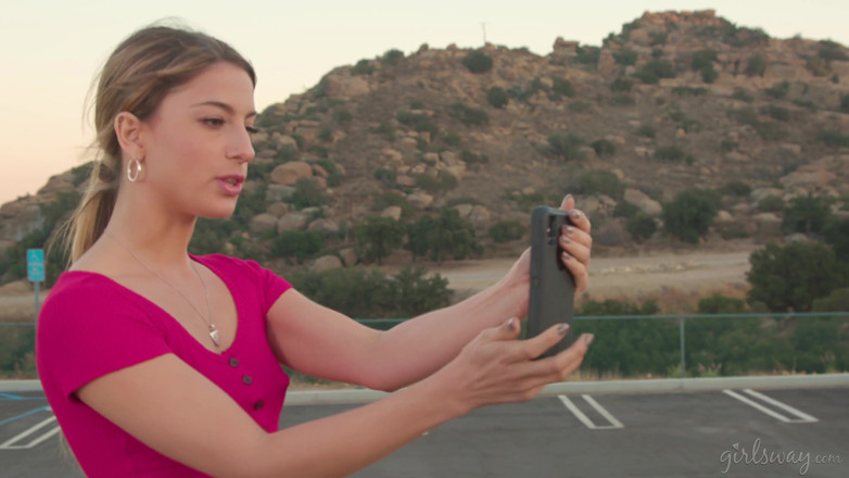 Girlsway: GIRLSWAY - Road trip
