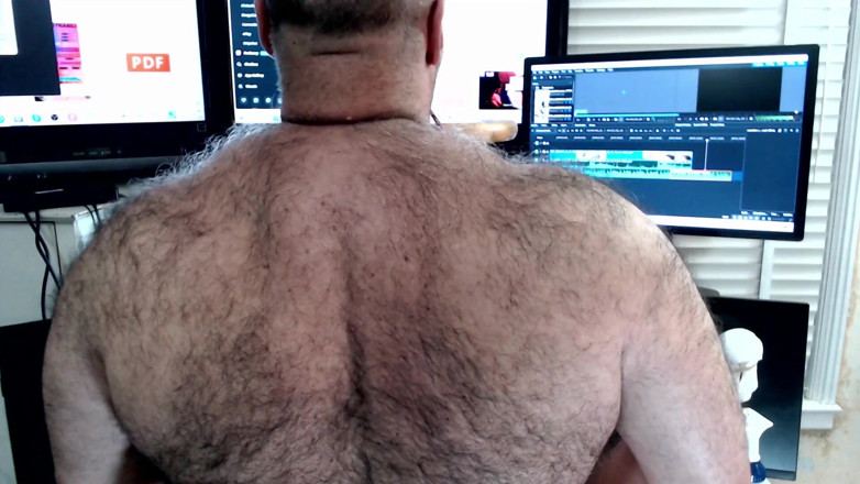 BullMuscleJoe: Bullmusclejoe suger en dildo för Ya!