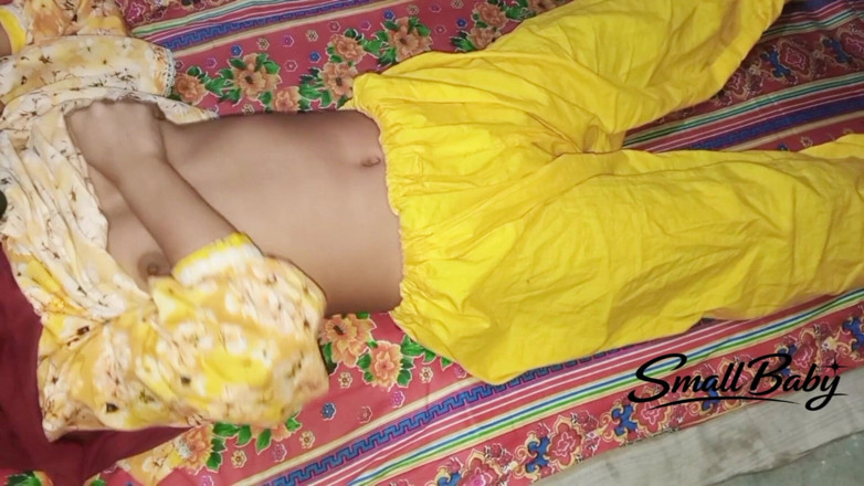 Small Baby: India desi universidad hostal chica viral Sexo video