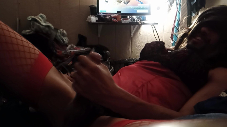 Wicked studios: 빨간 란제리의 크로스드레서