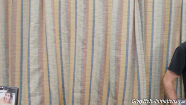Gloryhole Initiations: Za závěsy - Victoria Cakes