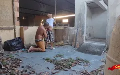 I Gave a Bag of Cans and Eat the Lesbian's Ass