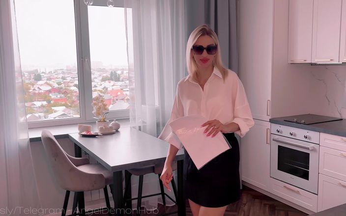 AngelDemonHub: L'agente immobiliare implora di scoparla e comprare un appartamento