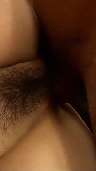 Japonská Bukakke párty s hubenou asijskou teenagerkou