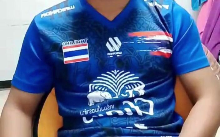 ninesuriya: Clip live de joc cu o pulă, apă ejaculând atât...