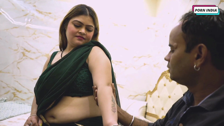 Porn India Studio: Desi heißes schönes mädchen wird von klempner gefickt