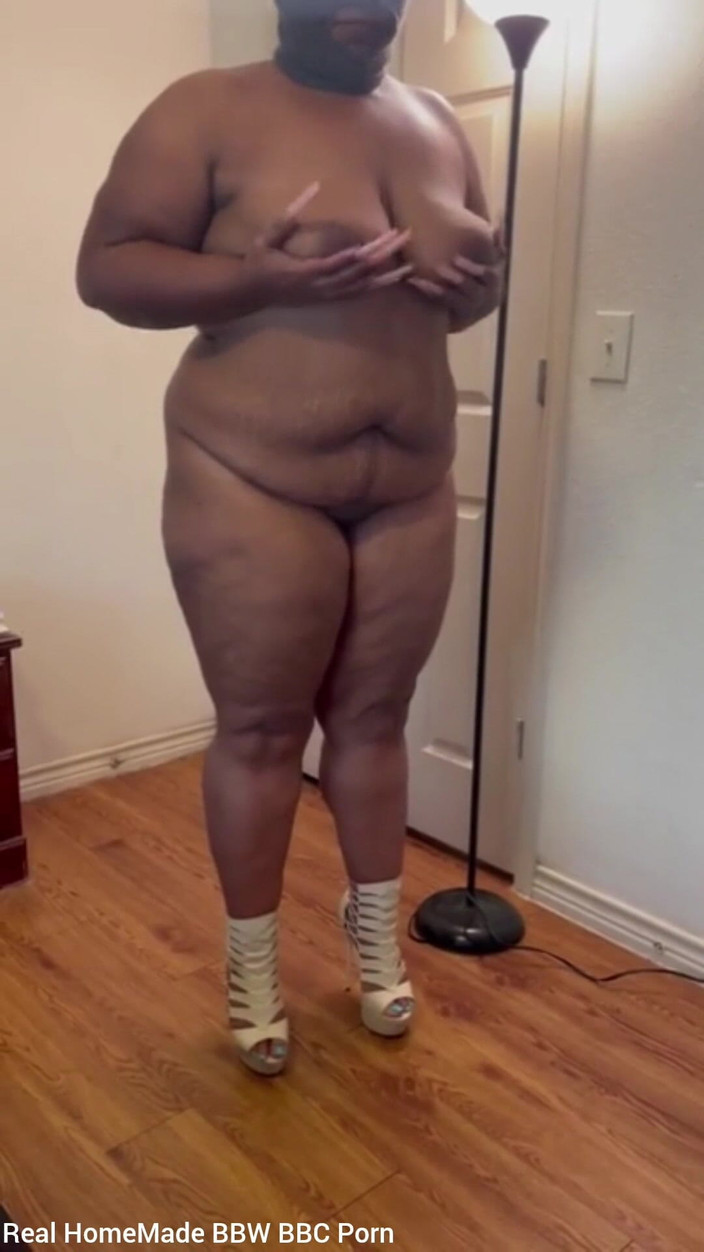 Super sexy ebony cuties: Melhor compilação de mijando em pé de todos os tempos